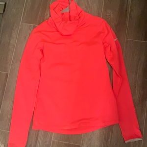 Nike pro pullover bright coral